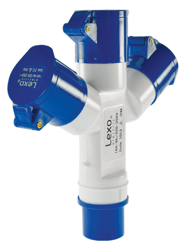 DERIVACION PARA ENCHUFE 3 HEMBRAS 16A 2P+T 220V1