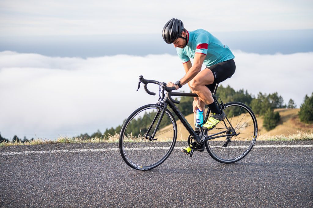 ¿Cuánta agua debería beber al hacer ejercicio?