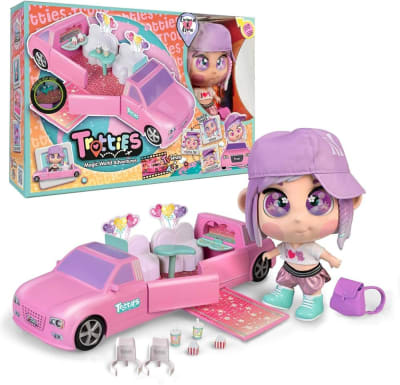 MUÑECA EMA CON LIMOSINA TROTTIES1