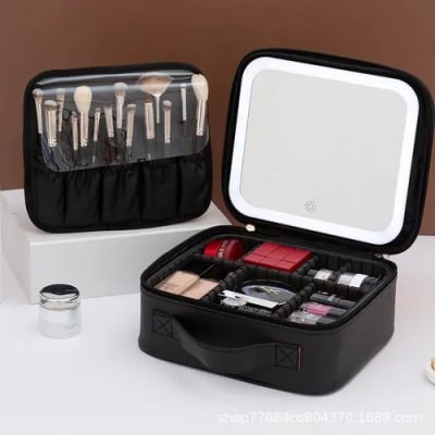 MALETA DE MAQUILLAJE CON ESPEJO LED