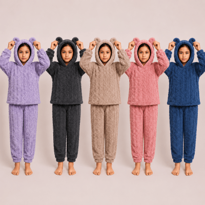 PIJAMA INFANTIL CON GORRO1