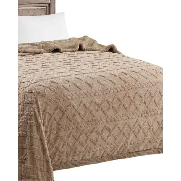 MANTA FRAZADA CON CHIPORRO TRENZADO5