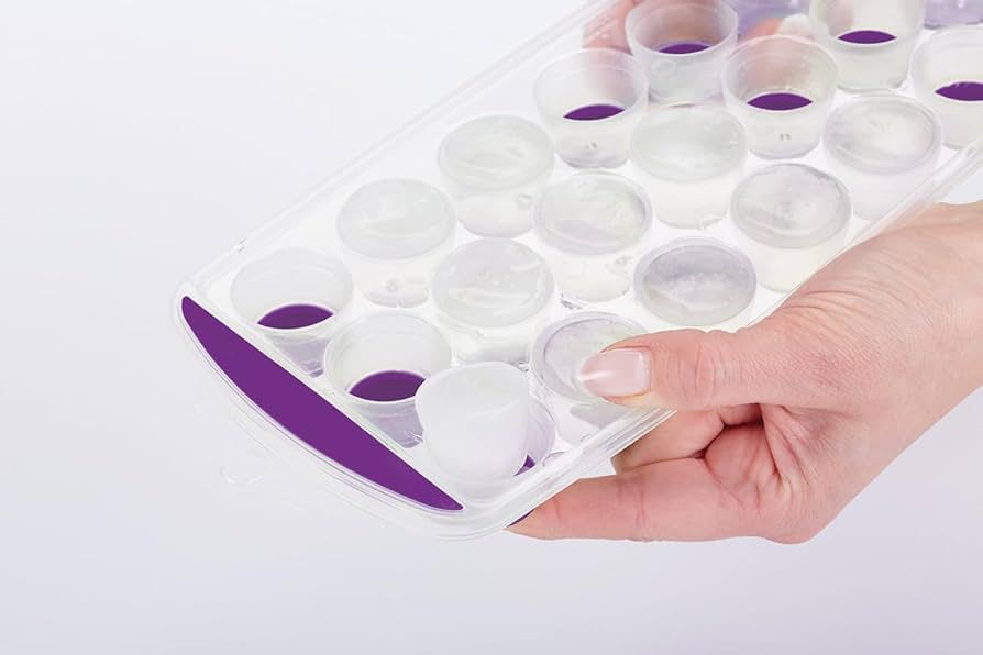 BANDEJA PARA HIELO CON BASE DE SILICONA2