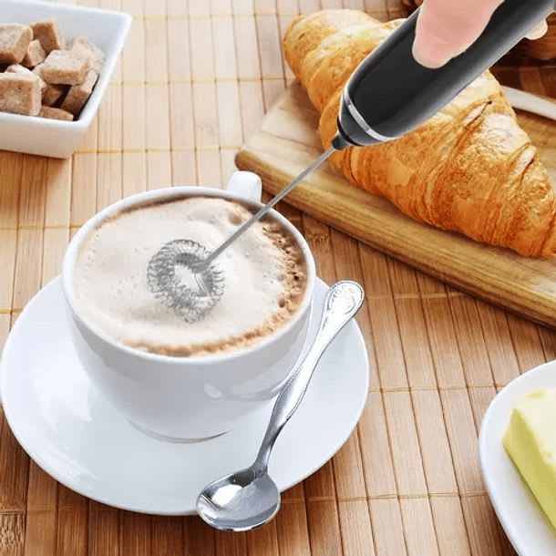 BATIDOR MANUAL CAPPUCINO MAKER5