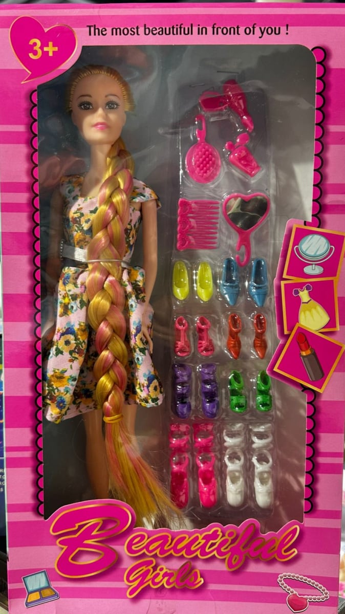 BARBIE CON ACCESORIOS 0