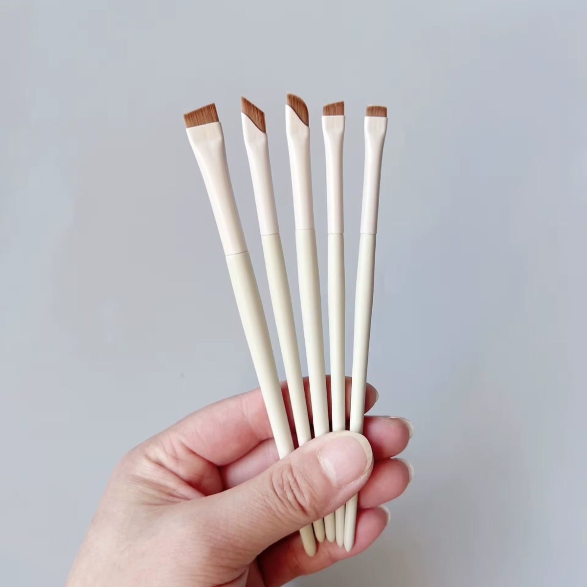 Set de Pincel Ultradelgados Cejas (5unids)3