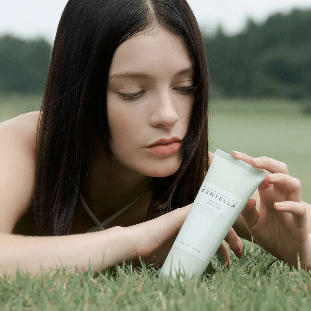 SKIN1004 Madagascar Centella Tea - Trica BHA Foam 125ml5