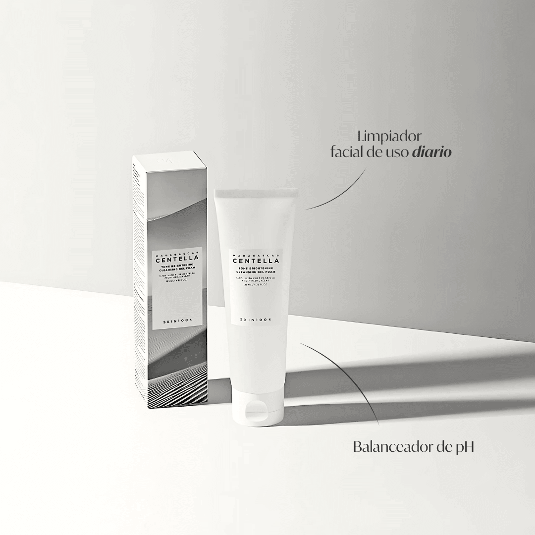 SKIN1004 Madagascar Centella Tone Brightening Cleansing Gel Foam 125ml 1
