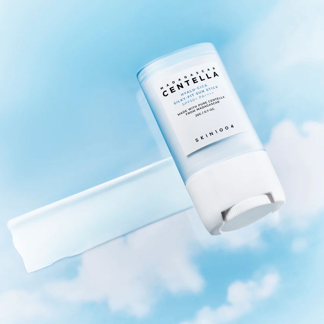 SKIN1004 Madagascar Centella Hyalu - Cica Silky Fit Sun Stick 20g - Protector Solar Barra1