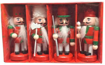 SET CASCANUECES 4 PCS CHICO1