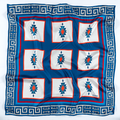 PAÑUELO 100% SEDA NATURAL SIMBOLOS TRUBLU