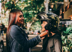 Cuidado del Cabello y la Piel al viajar en moto