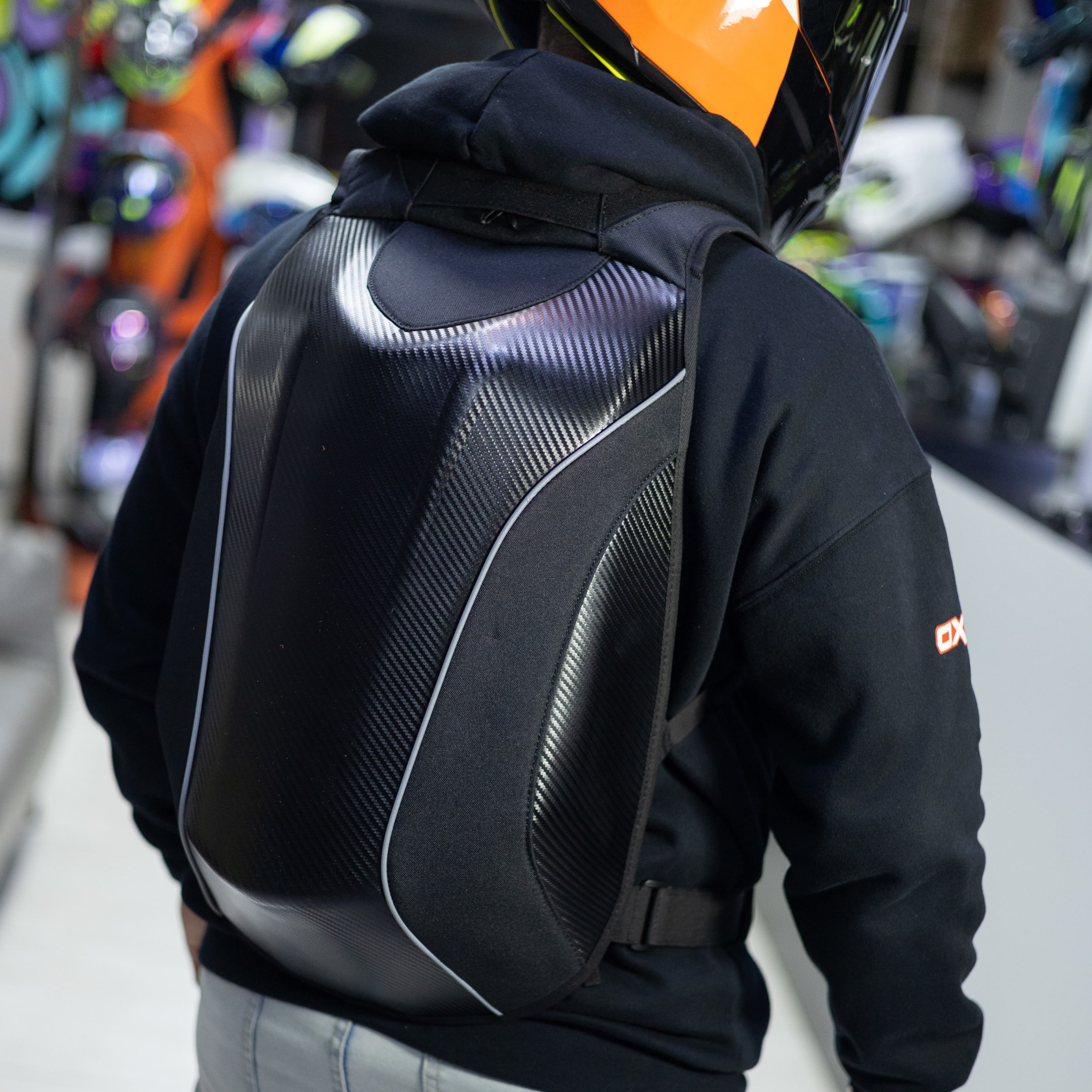 MOCHILA PARA MOTO JIASPEED EG1906 SEMI RIGIDA | OXS