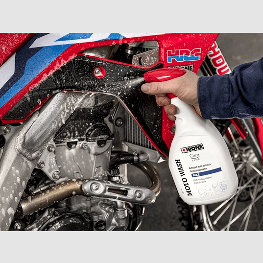 Limpiador multi superficies Ipone moto wash 1L2