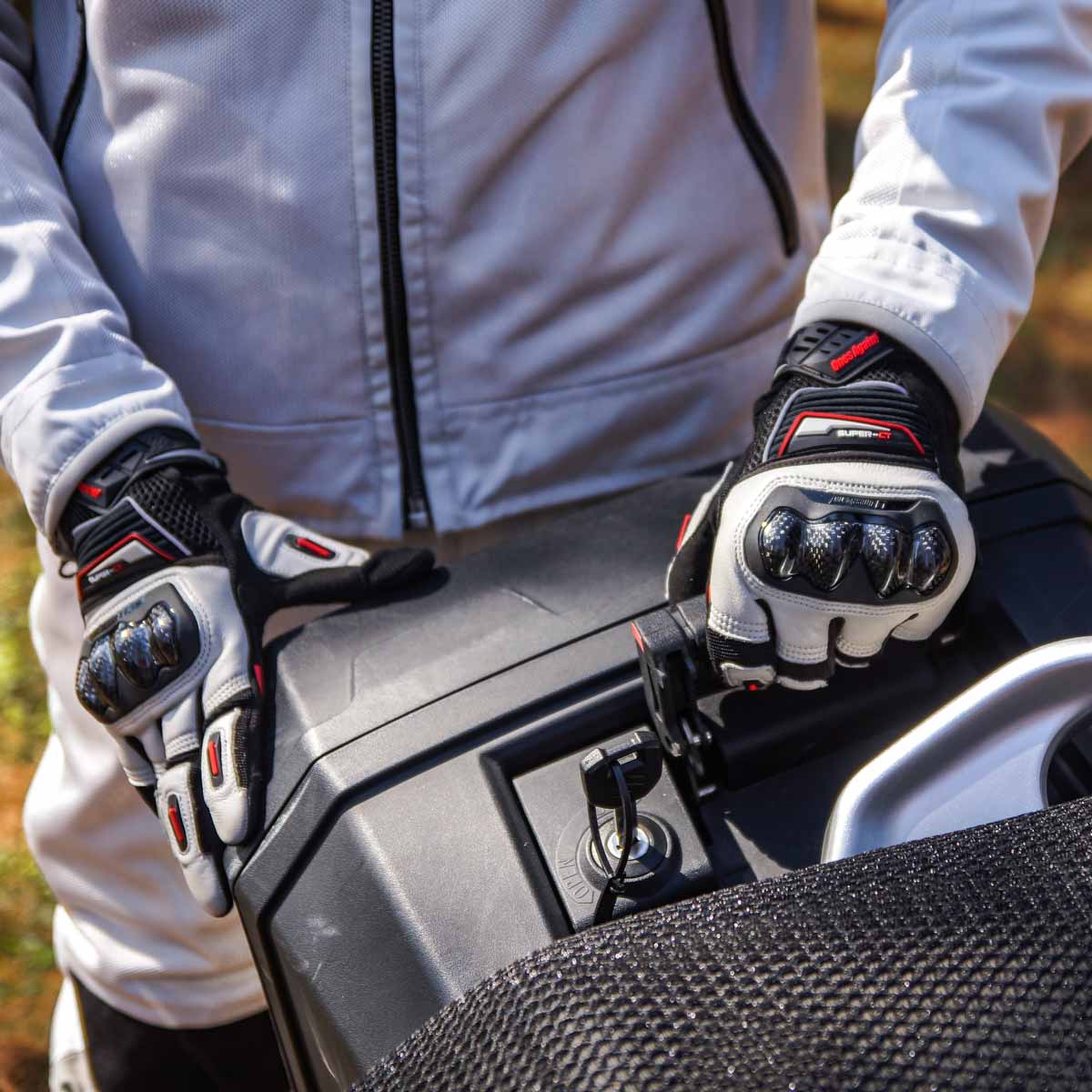 Guantes para moto ones again mg08 con protecciones carbono4