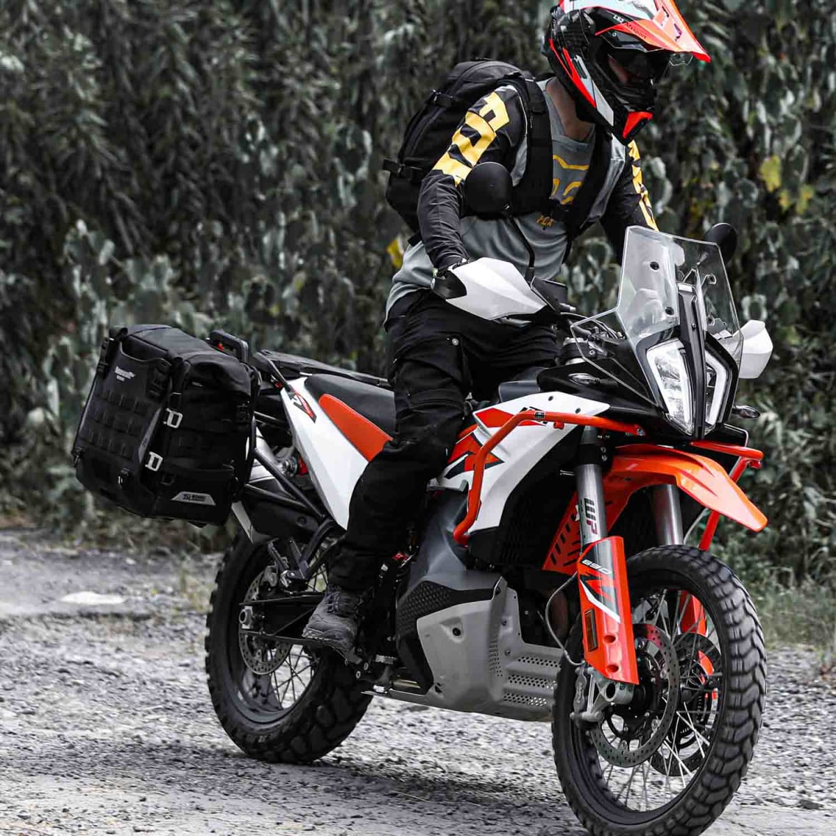 Bolso lateral para moto Rhinowalk MJX2004 expandibles de 35 a 45 litros impermeable4