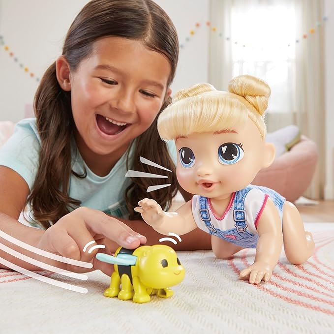 BABY ALIVE GATEA Y JUEGA - HARPER HUGS HASBRO