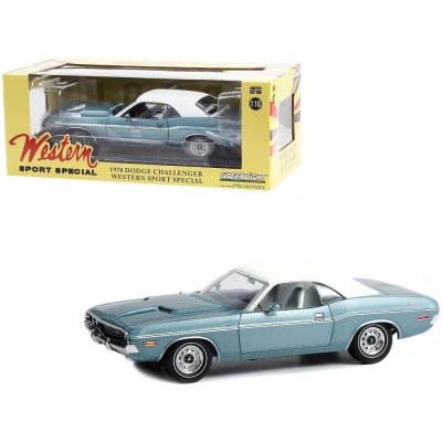 GREENLIGHT 1:18 1970 Dodge Challenger - Western Sport Special - Light Blue Poly with Vinyl Roof and White Inte1