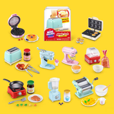MINI BRANDS CAPSULA CON 9 SORPRESAS SURT1