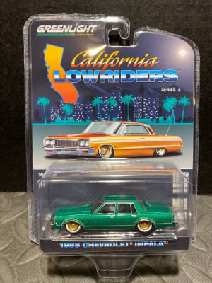 1:64 California Lowriders 1985 CHEVROLET IMPALA1