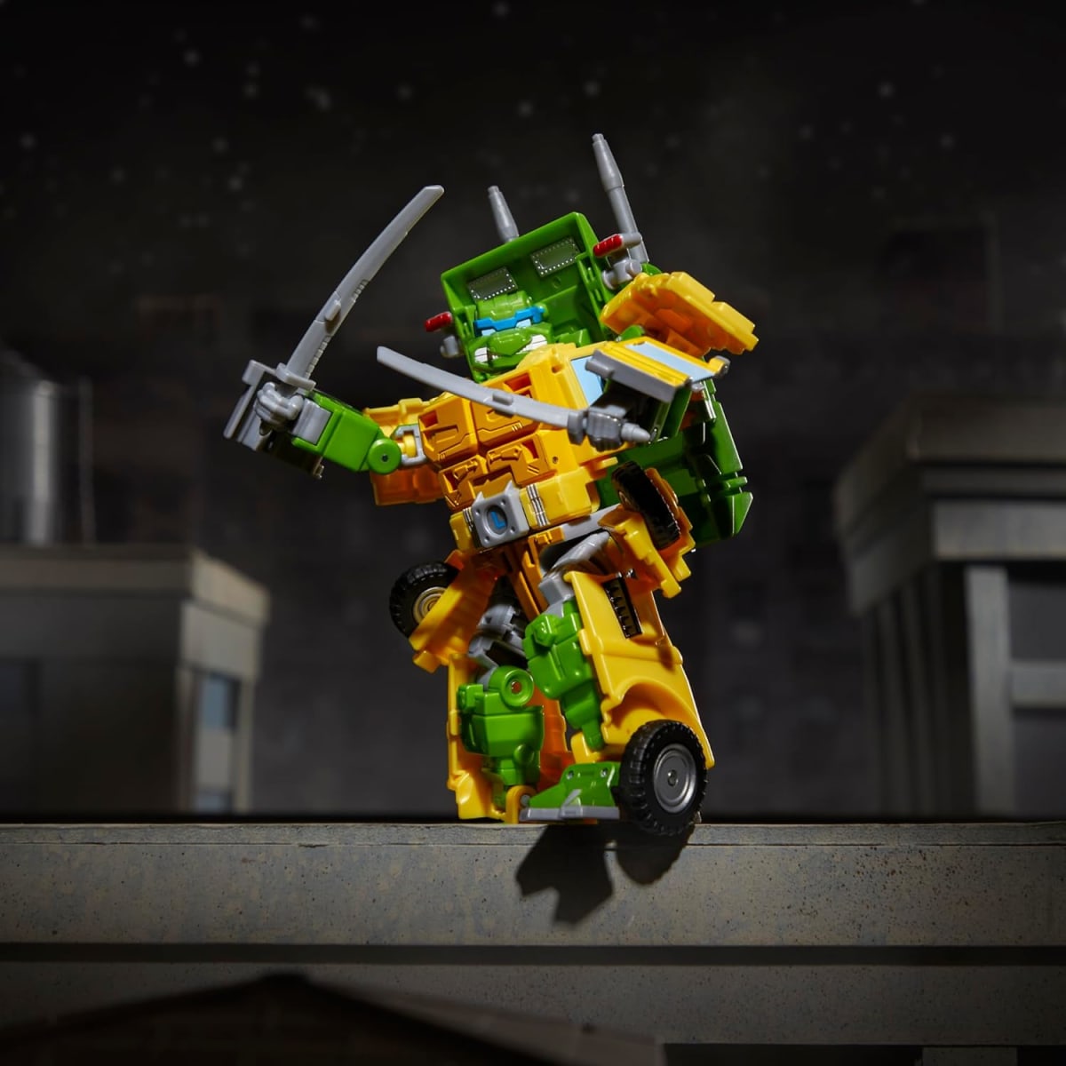 THE TRANSFORMERS X TMNT PARTY WALLOP2