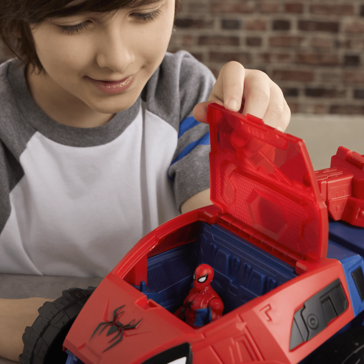 SPIDER-MAN- UN NUEVO DIA- TANQUE SUPER CHOMPIN 2 en 1 FIGURA DE ACCION5
