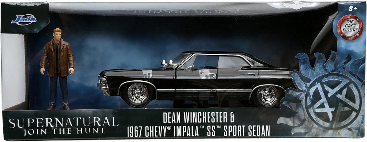 VEHICULO  1967 CHEVROLET IMPALA SPORT SEDAN W/DEAN WINCHESTER FIGURE 1 24 0