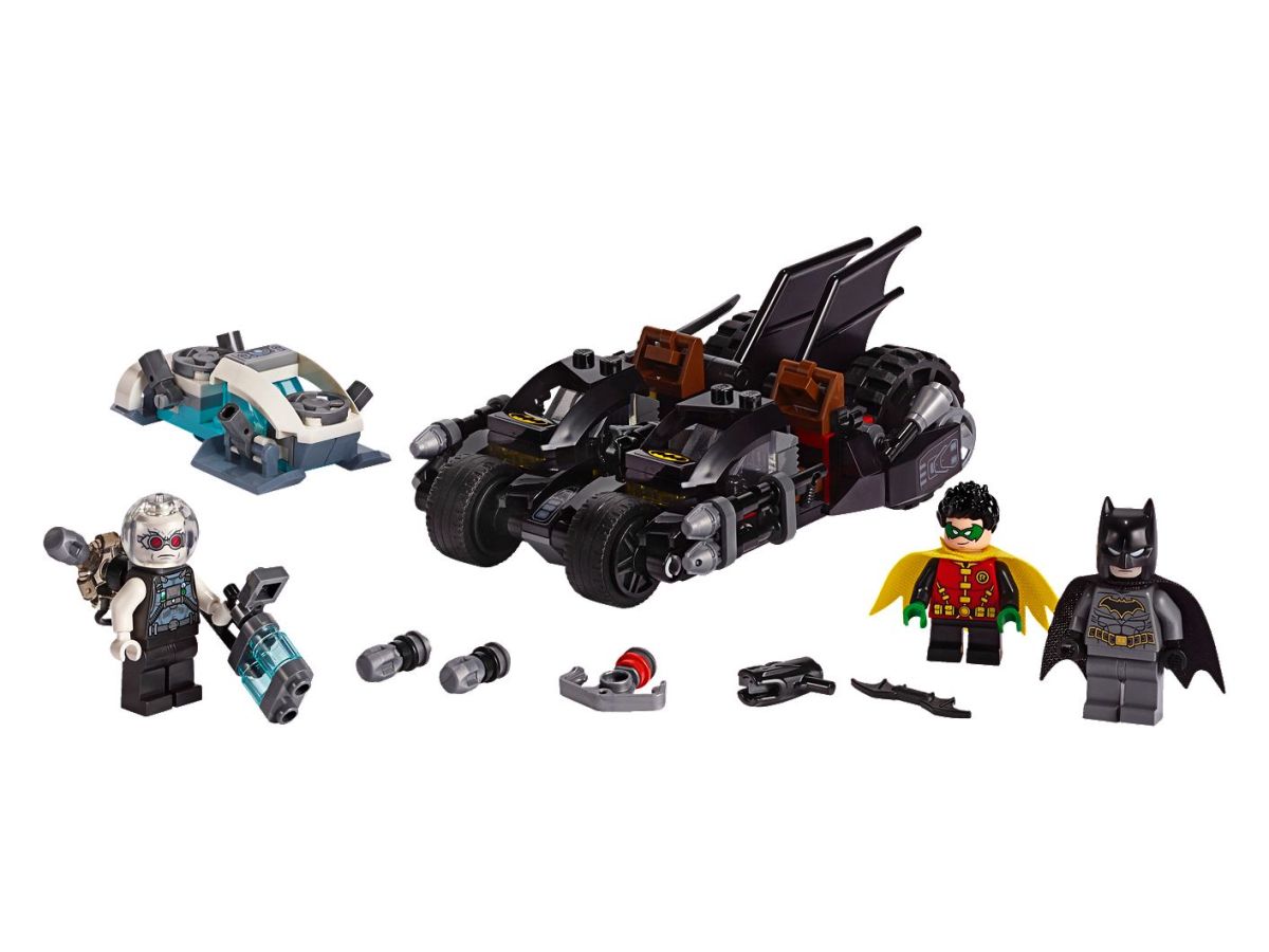 LEGO BATMAN BATALLA EN LA BATIMOTO CONTRA MR. FREEZE2