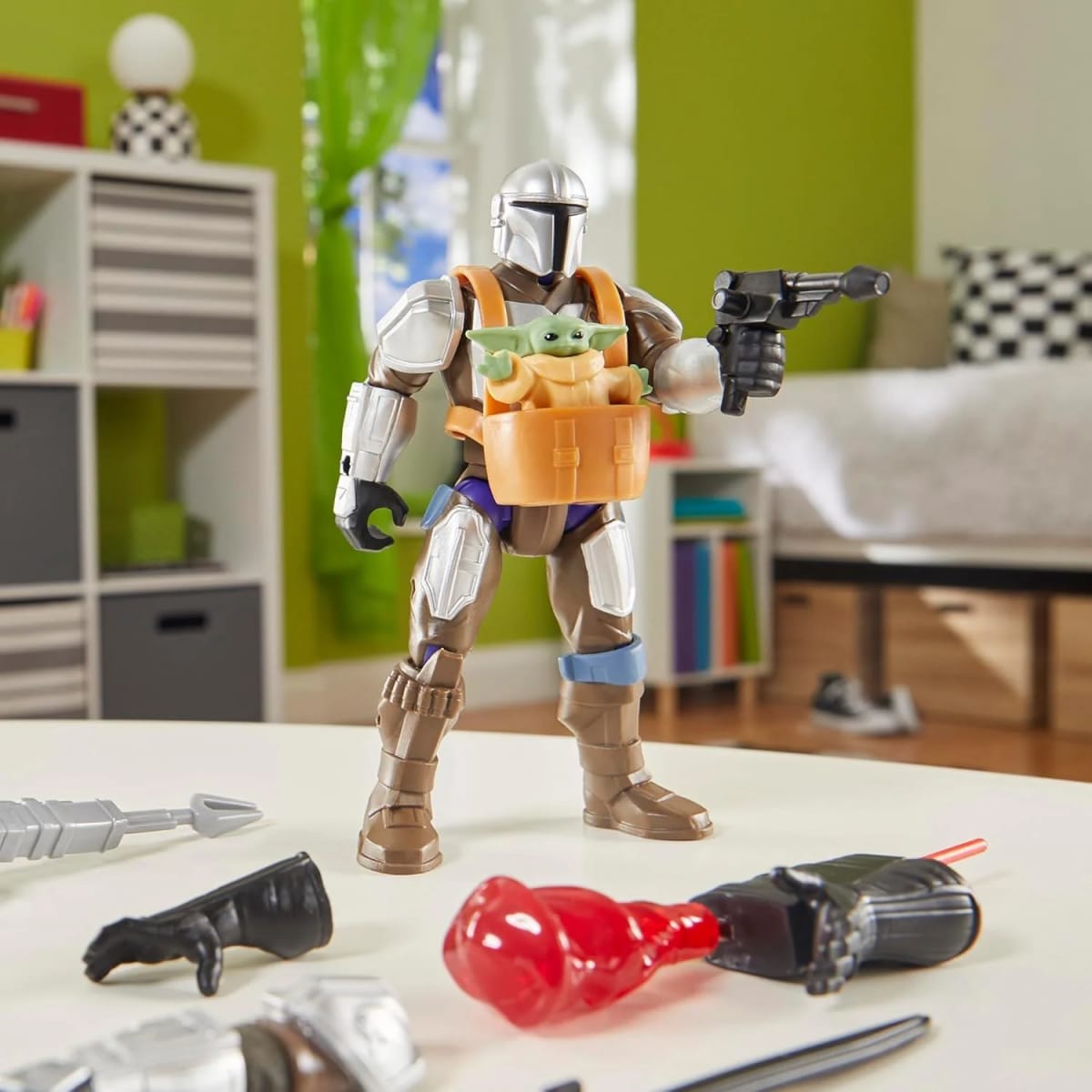 SW MIXMASHERS MANDO AND GROGU DLX FIGURE2