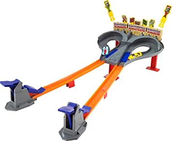 HOT WHEELS PISTA CARRERA SUPEREXPLOSIVA 2