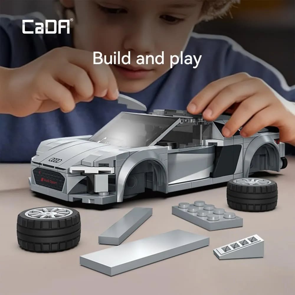 CADA - AUDI R8 COUPE 1/242