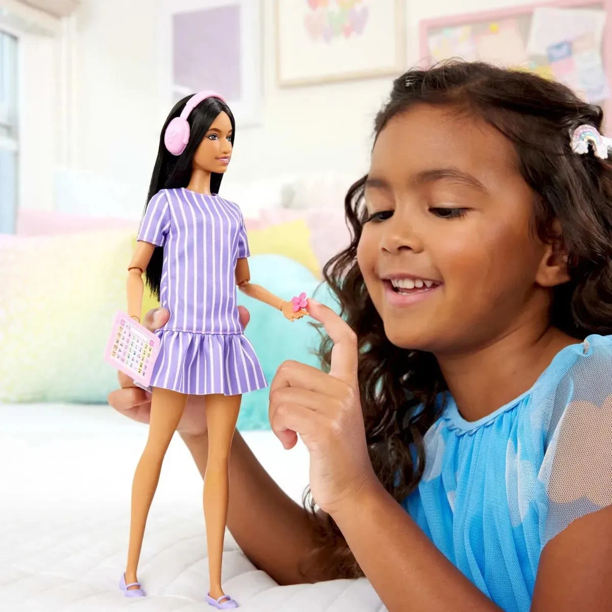 BARBIE AUTISTA CON ACCESORIOS1