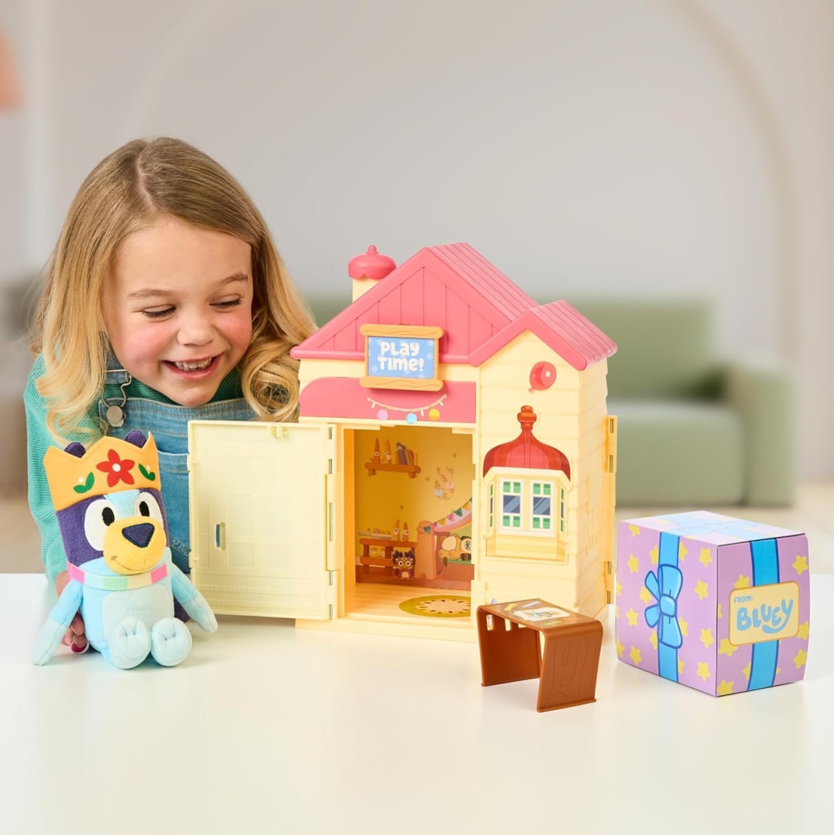 BLUEY CASA CON PELUCHE SORPRESA1