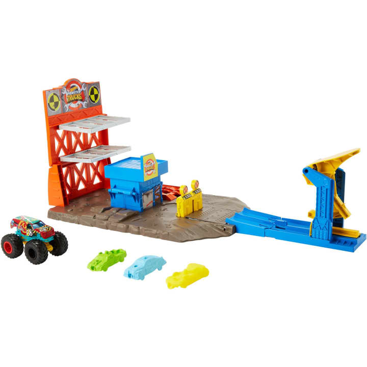 HOT WHEELS MONSTER TRUCKS ESTACIÓN DE EXPLOSIONES2