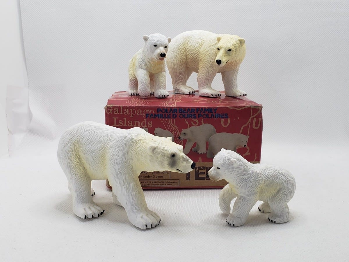TERRA BY BATTAT POLAR BEAR FAMILY 27312