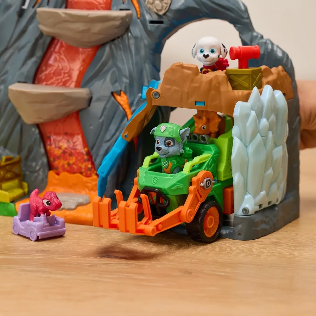 PAW PATROL DINO PELICULA SUPER LAVA BLAST PLAYSET1