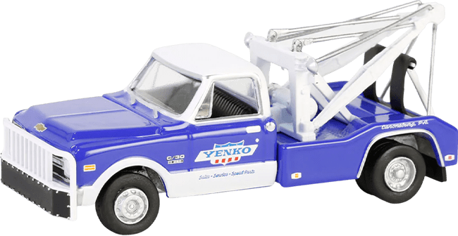 GreenLight Collectibles: 1:64 1969 Chevrolet C-30 Dually Wrecker Dually Drivers Series 152