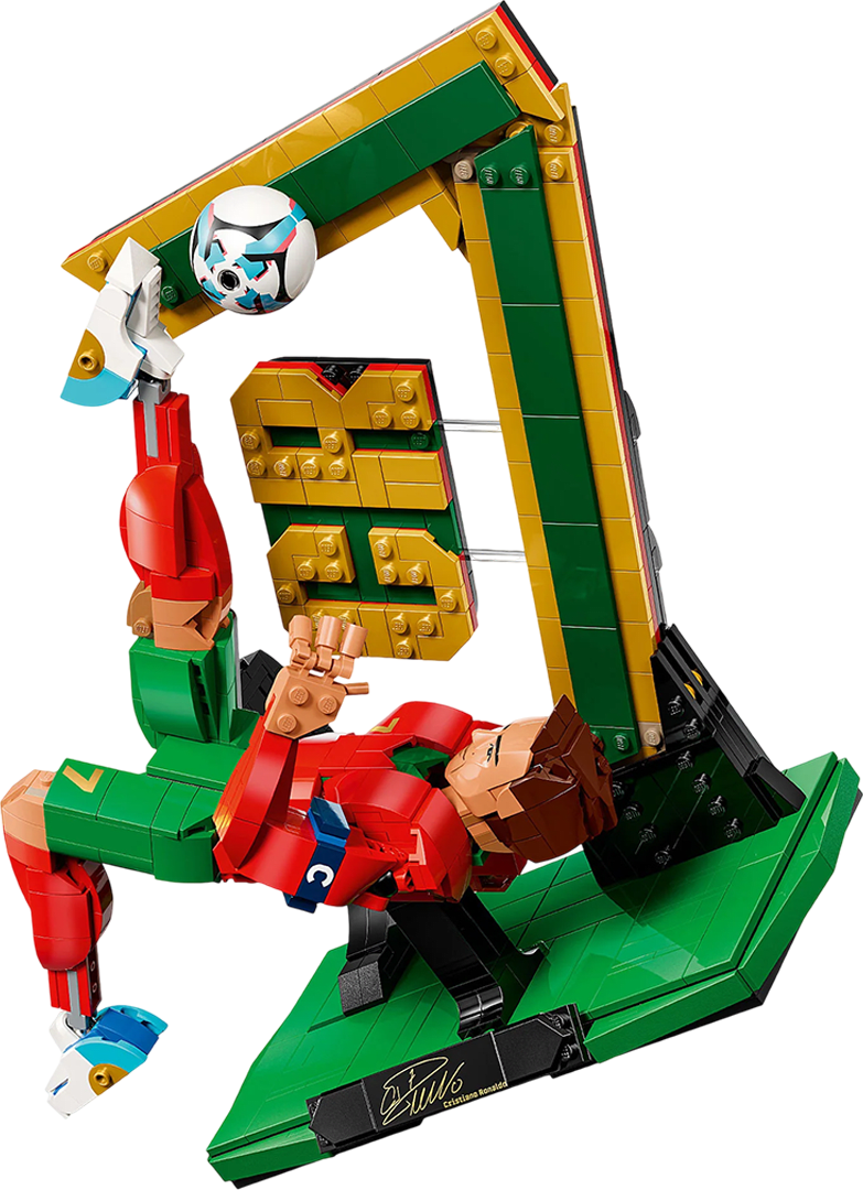 LEGO Soccer Legend: Cristiano Ronaldo2