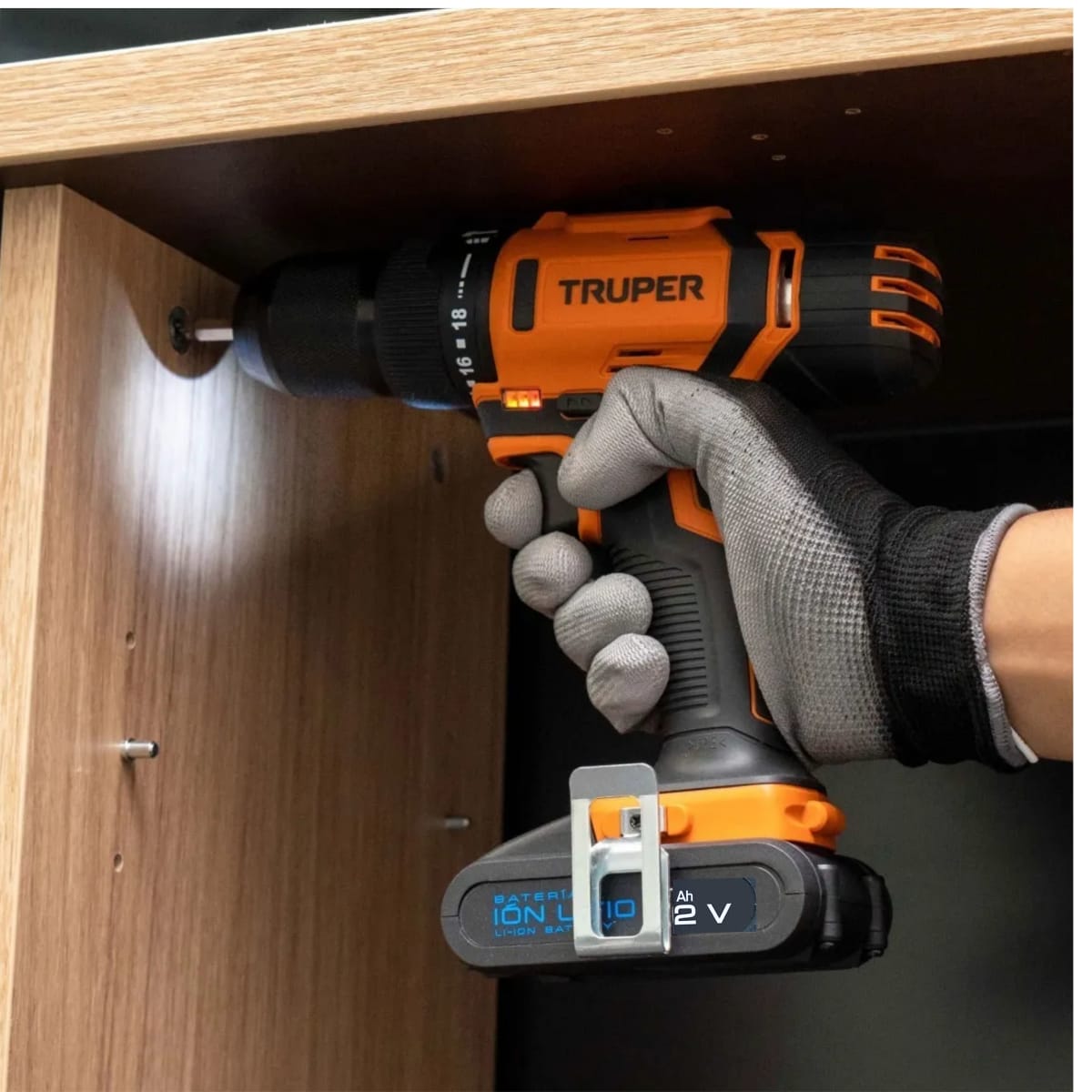 Combo taladro inalámbrico, puntillas 19 piezas, extensión articulada2