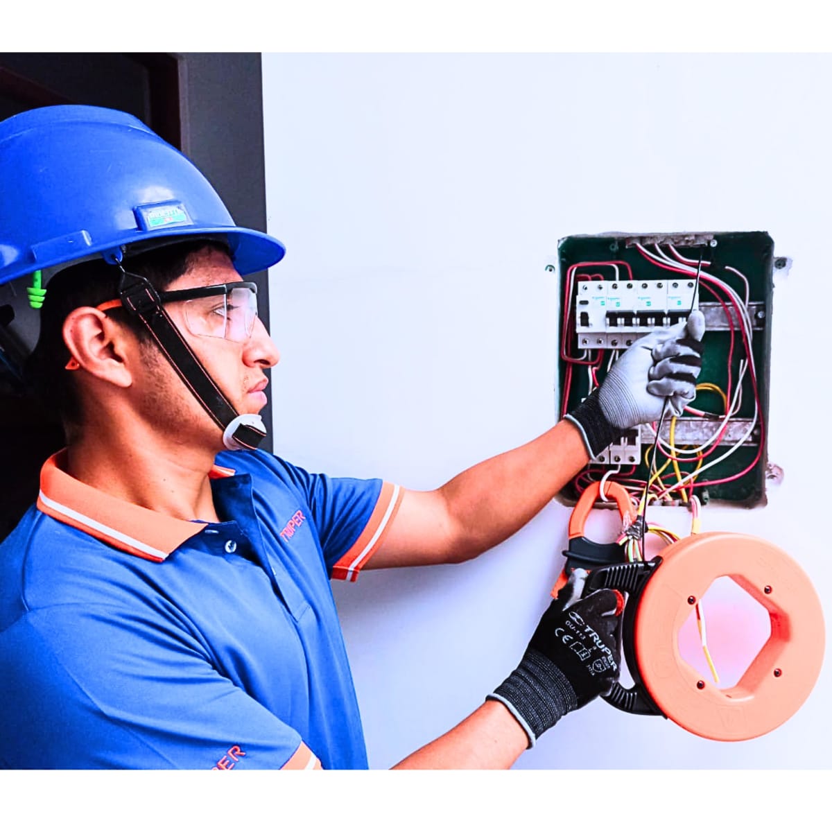 COMBO Wincha Pasacables 15m Uso Rudo+ Alicate Pelacable 9