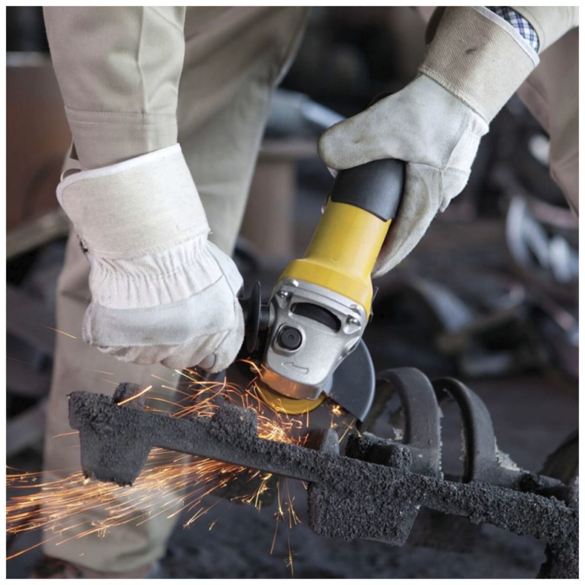 Amoladora Angular Electrico 4-12 1050W SGS1045 Stanley3