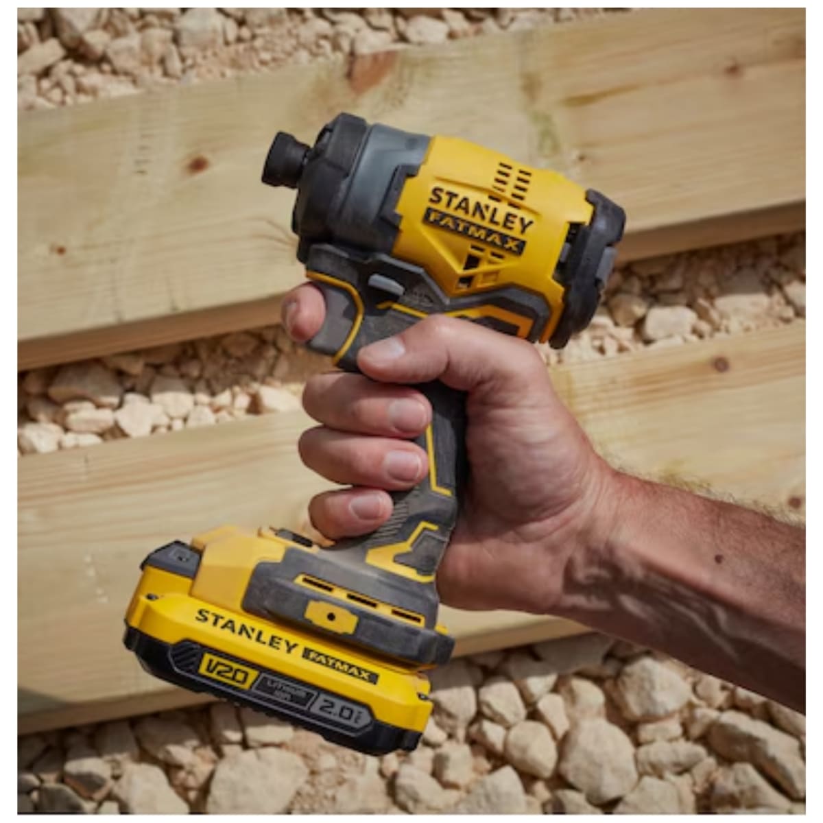 Atornillador de Impacto 20V BRUSLESS 2 baterias stanley3