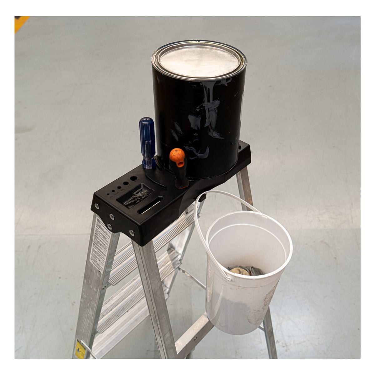 Escalera tijera 3 peldaños 150 Kg, Truper3