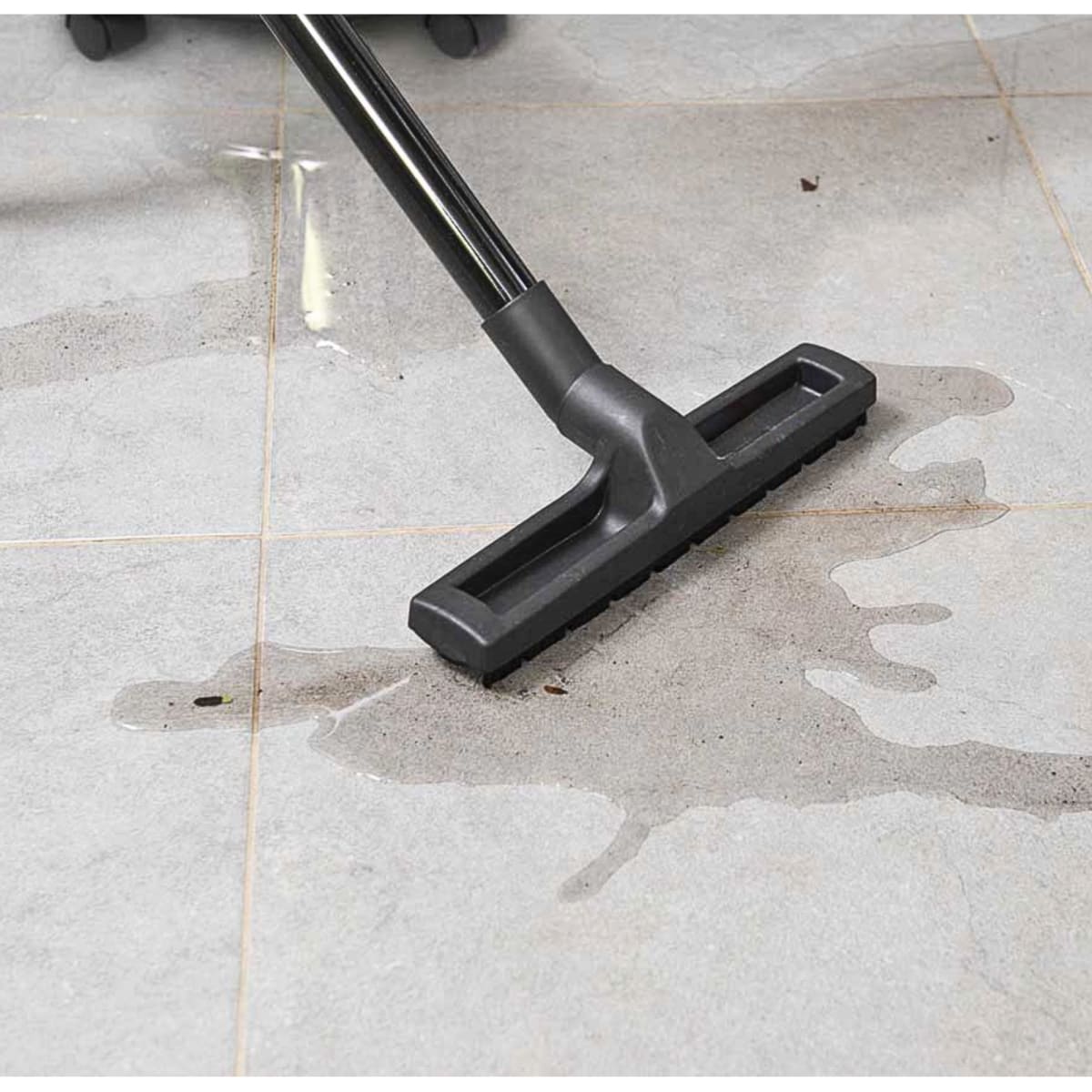 Aspiradora polvo liquido 15L - 1200W UYUSTOOLS Aspiradora polvo liquido 15L - 1200W6