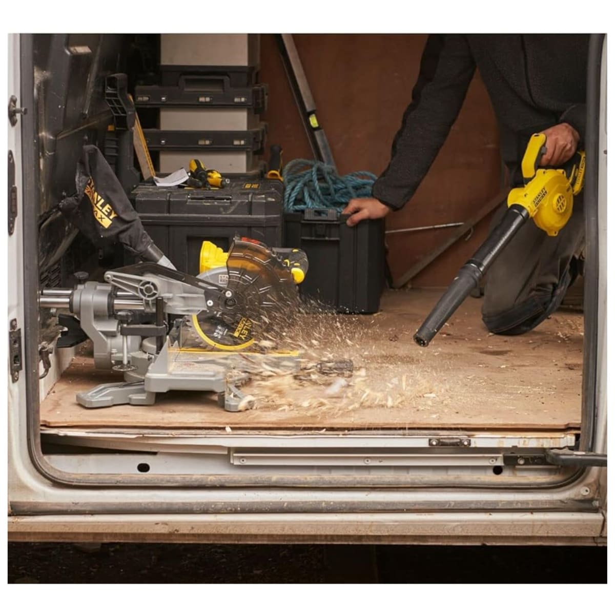 SOPLADORA INALAMBRICO 20V  BARETOOLSOPLADORA STANLEY7