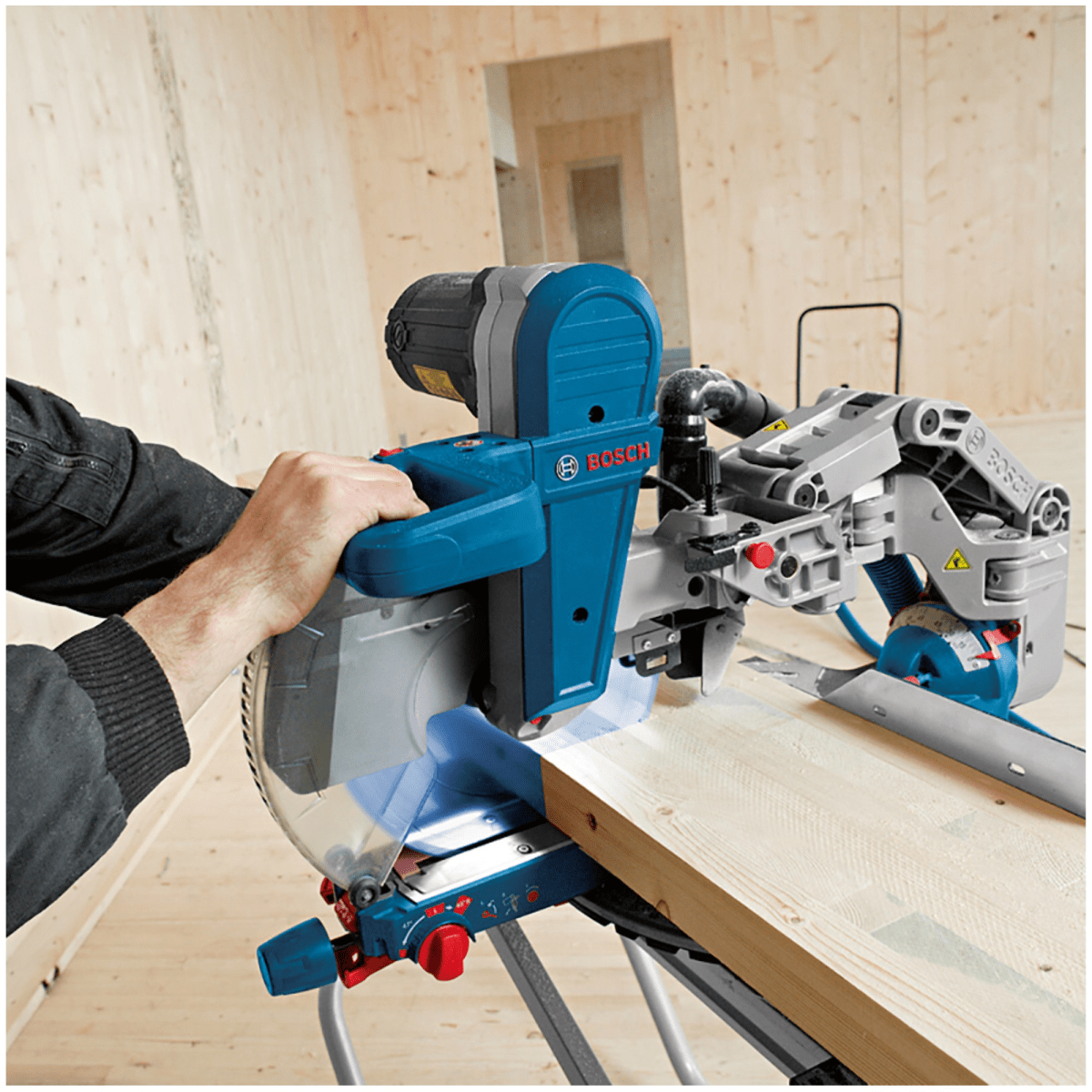 Sierra ingletadora telescópica 1800w 12pulg Profesional BOSCH4