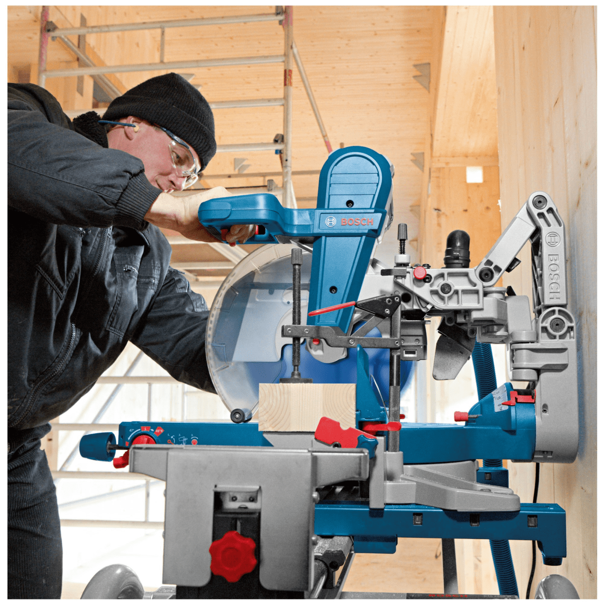 Sierra ingletadora telescópica 1800w 12pulg Profesional BOSCH5