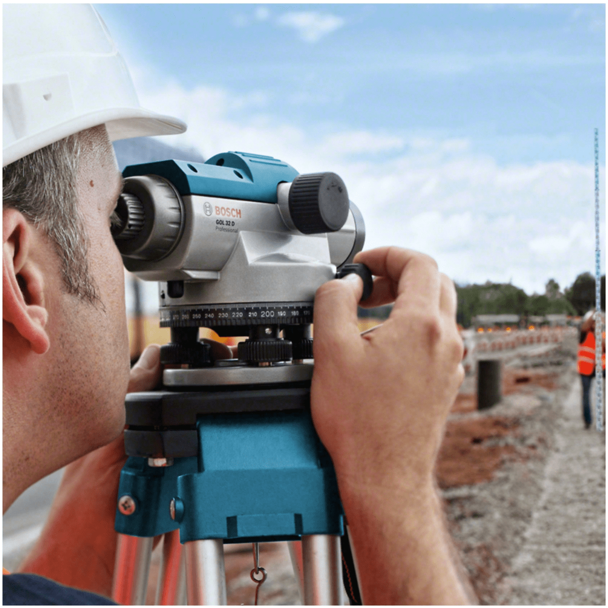 Combo Nivel óptico GOL 32 D Teodolito + Regla Medición 5m  BOSCH TOPOGRÁFICO4