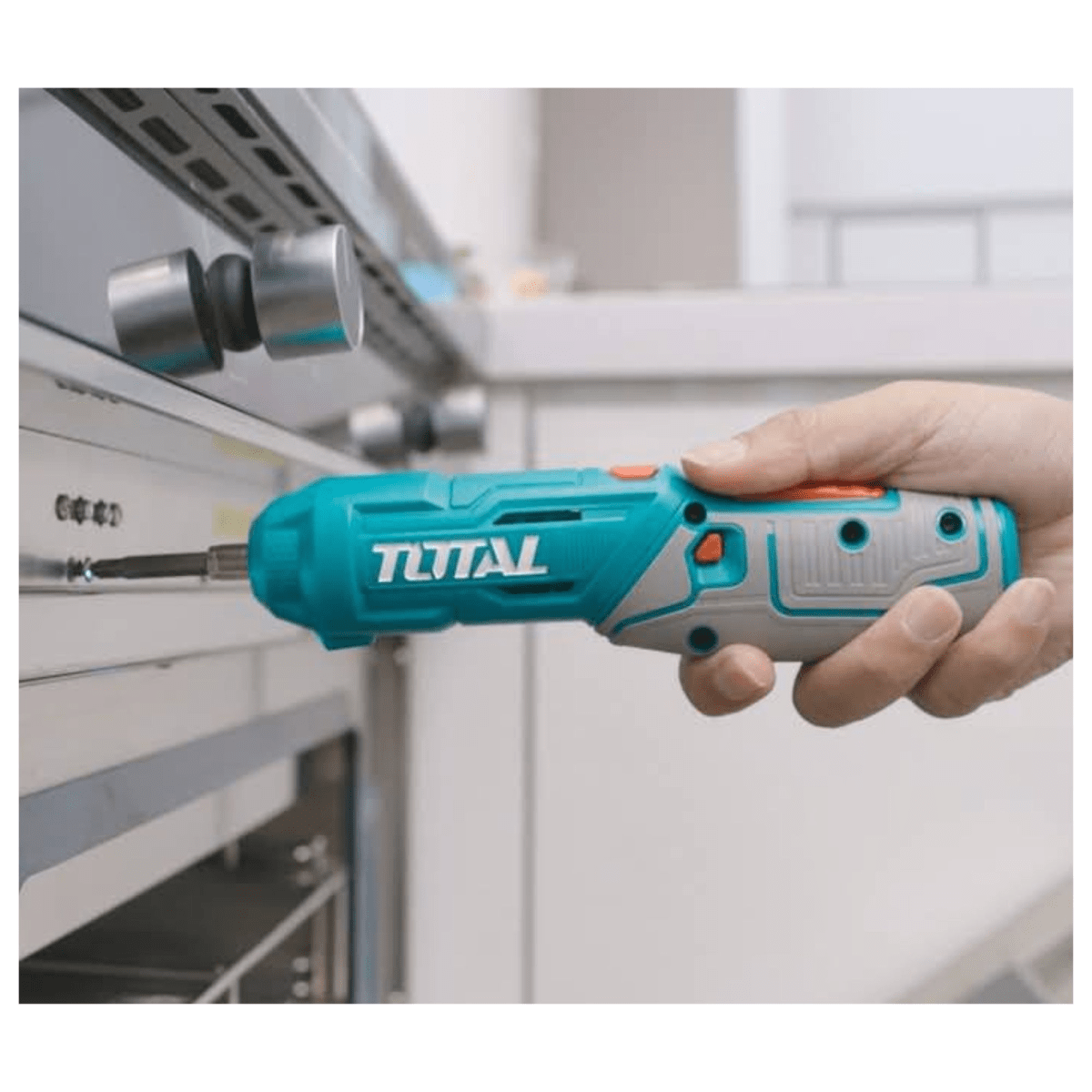 Atornillador 4V en Maleta con entrada Tipo C6