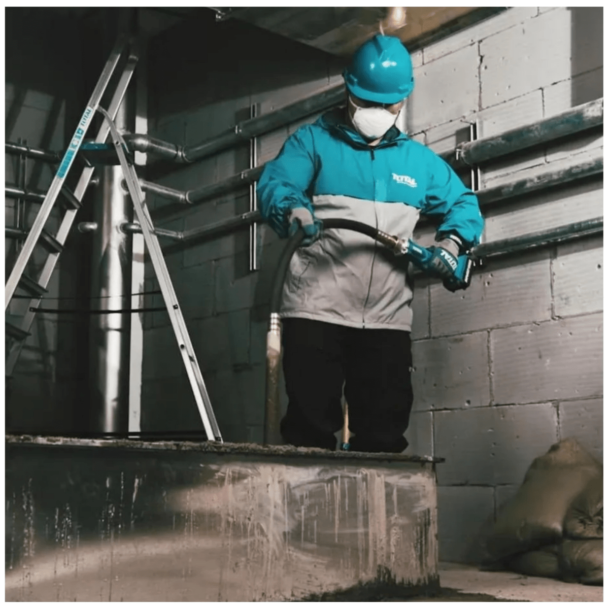 Vibrador de concreto 20V, con 1 batería y cargador2